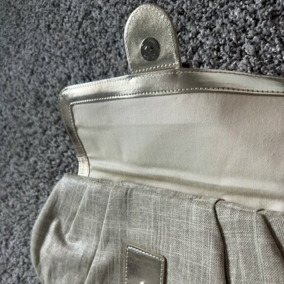 White House Black Market Beige/Gold Night Out Women's Clutch Bag - Picture 6 of 9